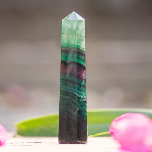 Large Crystal Tower Wand, Multi Fluorite Crystal Points Tower Wand Obelisk Octagon 8 Faceted Gemstone Prism Pointed for Reiki Chakra Meditation Chakra Stones Therapy Gift Home Office Desk Décor